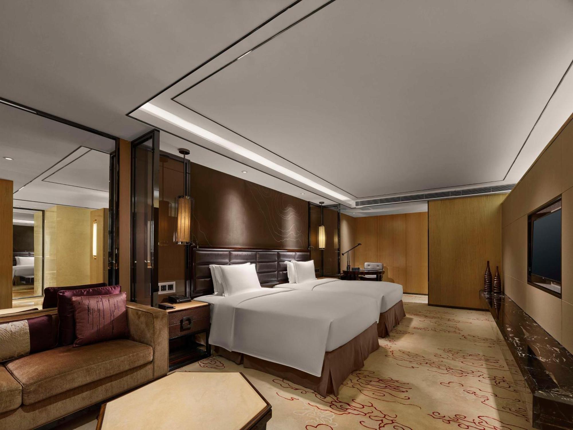 Hilton Zhongshan Downtown Exterior foto